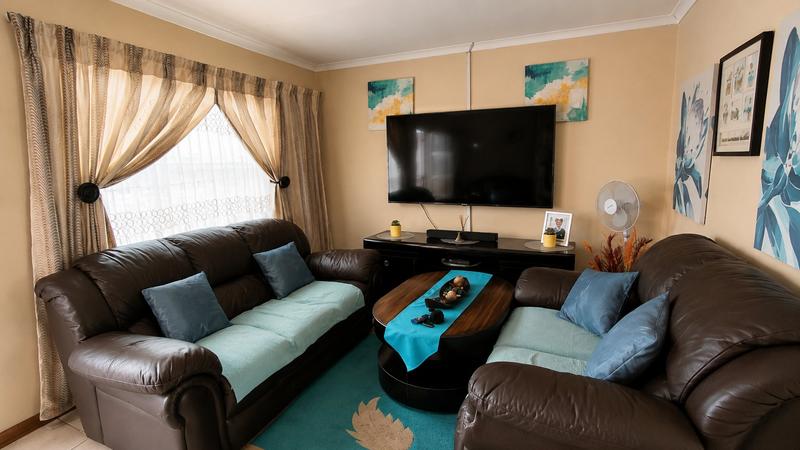 3 Bedroom Property for Sale in Vista Park Free State